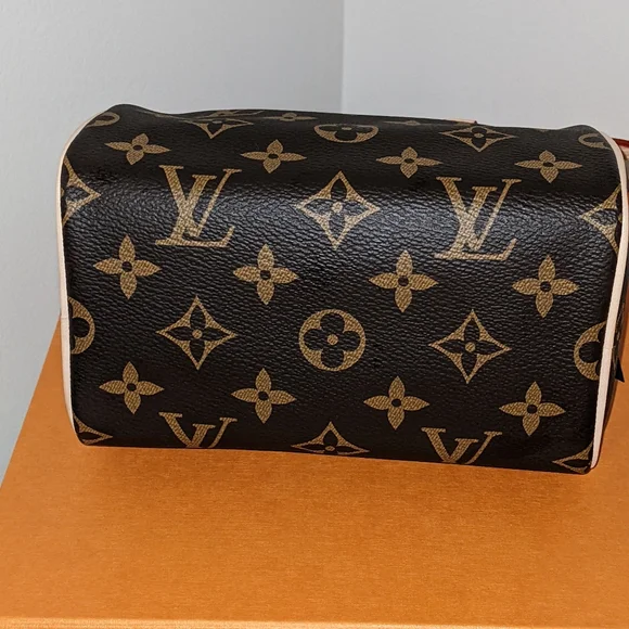 New Authentic Louis Vuitton Nano Speedy - Picture 11 of 11